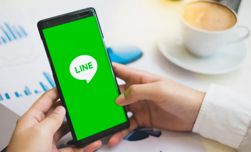 LINE24時間365日対応